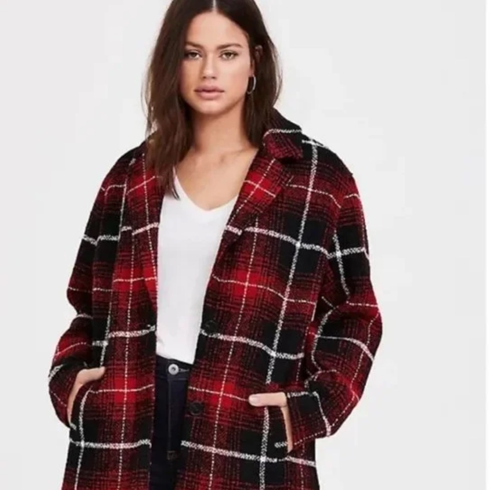 TORRID BLACK PLAID WOOLEN WEDGE COAT